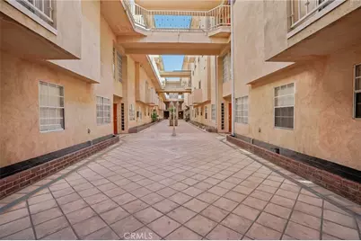 321 W Queen Street #20, Inglewood, CA 90301 - Photo 4