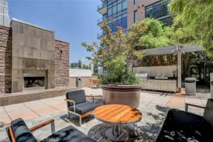 1111 S Grand Ave, Los Angeles, CA 90015 - Photo 36