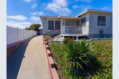 1223 W Elberon, San Pedro, CA 90732 - Photo 2