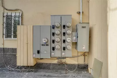 1143 W 28th, Los Angeles, CA 90007 - Photo 16