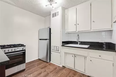 1143 W 28th, Los Angeles, CA 90007 - Photo 50