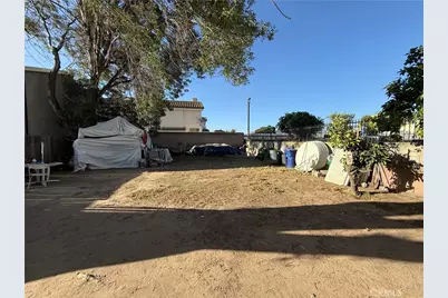 1003 W 225th Street, Torrance, CA 90502 - Photo 10