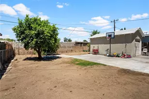 2404 Roxbury Dr, San Bernardino, CA 92404 - Photo 22
