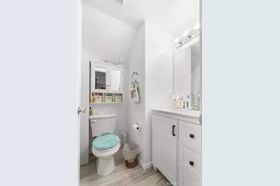 12120 Terra Bella, Pacoima, CA 91331 - Photo 18