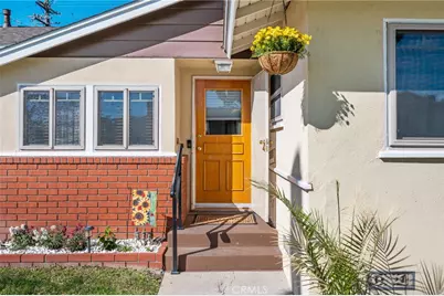 10725 S 8th Avenue, Inglewood, CA 90303 - Photo 2