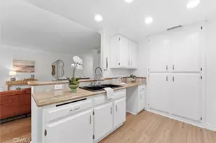 3859 Thorncroft Ln, Inglewood, CA 90305 - Photo 10
