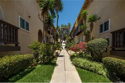 8155 Manitoba Street, Playa del Rey, CA 90293 - Photo 4