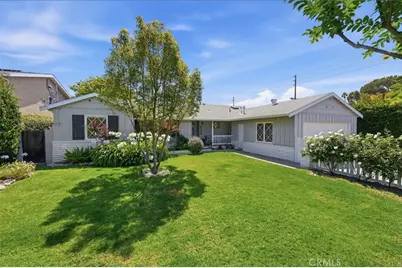 6530 Gaviota Avenue, Lake Balboa, CA 91406 - Photo 2