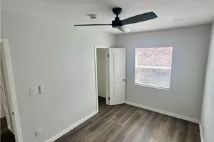 3914 S Normandie Ave, Los Angeles, CA 90037 - Photo 10