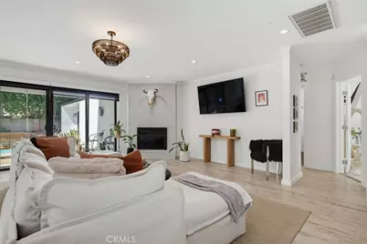 13547 Bessemer Street, Sherman Oaks, CA 91401 - Photo 8