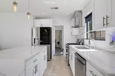 13547 Bessemer Street, Sherman Oaks, CA 91401 - Photo 10