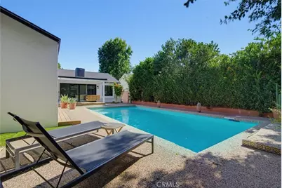 13547 Bessemer Street, Sherman Oaks, CA 91401 - Photo 36