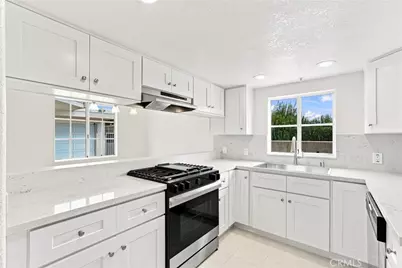 15211 Eastwood Avenue, Lawndale, CA 90260 - Photo 6