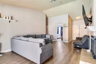 25067 Hazelwood Cir, Hemet, CA 92544 - Photo 6