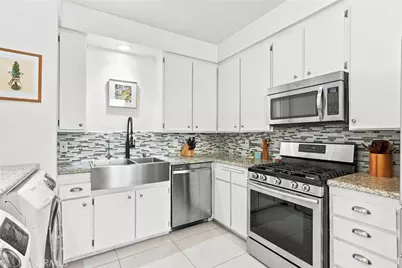 3315 Griffith Park Boulevard #109, Los Angeles, CA 90027 - Photo 4