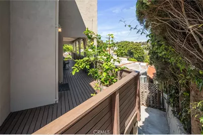 1662 Rotary, Los Angeles, CA 90026 - Photo 40