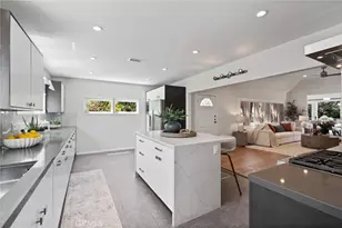 1662 Rotary, Los Angeles, CA 90026 - Photo 10