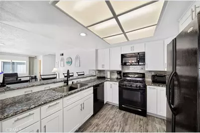 14012 Cerise Avenue, Hawthorne, CA 90250 - Photo 8