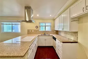 415 2nd, Hermosa Beach, CA 90254 - Photo 2