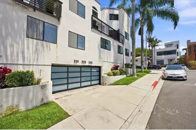 225 4th Street, Hermosa Beach, CA 90254 - Photo 40