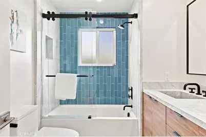 943 14th Street #101, Santa Monica, CA 90403 - Photo 8