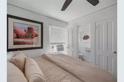 60 18th Street, Hermosa Beach, CA 90254 - Photo 24