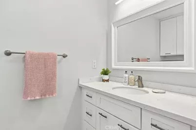 4874 W 135th Street, Hawthorne, CA 90250 - Photo 14