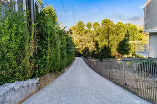 5712 Fairview Pl, Agoura Hills, CA 91301 - Photo 36