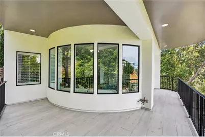 11411 Decente Court, Studio City, CA 91604 - Photo 36
