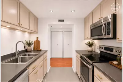 600 W 9th #910, Los Angeles, CA 90015 - Photo 10
