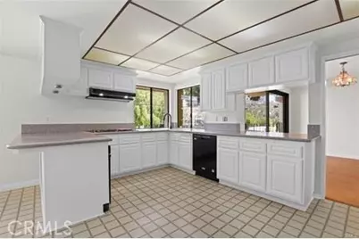 2662 E 20th Street #306, Signal Hill, CA 90755 - Photo 6
