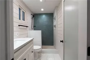 5604 S Manhattan Pl, Los Angeles, CA 90062 - Photo 12
