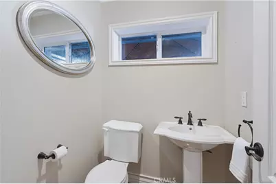 2005 Dufour #B, Redondo Beach, CA 90278 - Photo 18