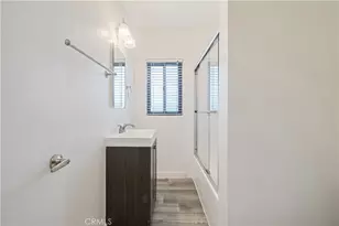 1056 E 6th St, Long Beach, CA 90802 - Photo 26
