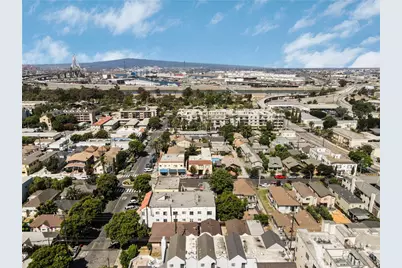 531 W 5th Street, Long Beach, CA 90802 - Photo 28