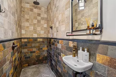 1732 N Poinsettia Avenue, Manhattan Beach, CA 90266 - Photo 38