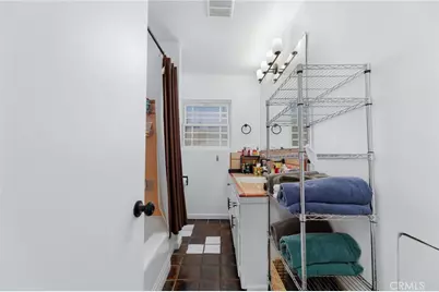 240 Hampton Drive, Venice, CA 90291 - Photo 20