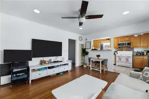 240 Hampton Dr, Venice, CA 90291 - Photo 26