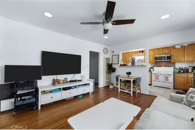 240 Hampton Drive, Venice, CA 90291 - Photo 26
