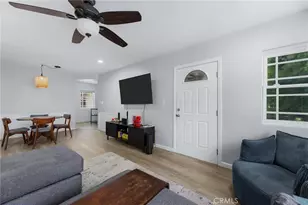 240 Hampton Dr, Venice, CA 90291 - Photo 8