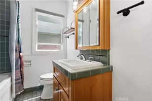 11957 Collins St, Valley Village, CA 91607 - Photo 28