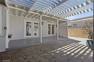 11957 Collins St, Valley Village, CA 91607 - Photo 32