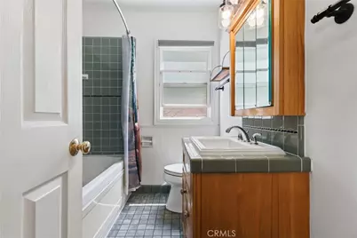 11957 Collins Street, Valley Village, CA 91607 - Photo 26