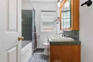 11957 Collins St, Valley Village, CA 91607 - Photo 26