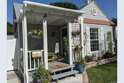 11957 Collins Street, Valley Village, CA 91607 - Photo 8