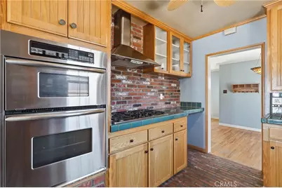 11957 Collins Street, Valley Village, CA 91607 - Photo 16
