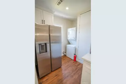 4279 Walton Avenue, Los Angeles, CA 90037 - Photo 22