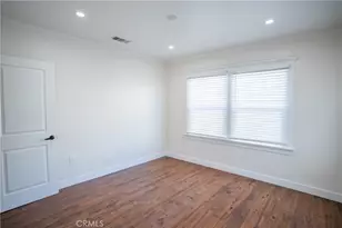 4279 Walton Ave, Los Angeles, CA 90037 - Photo 20