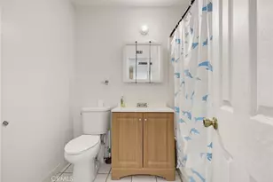 13 Paradise, Carson, CA 90745 - Photo 16