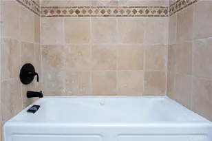 815 S Harvard Blvd, Los Angeles, CA 90005 - Photo 26